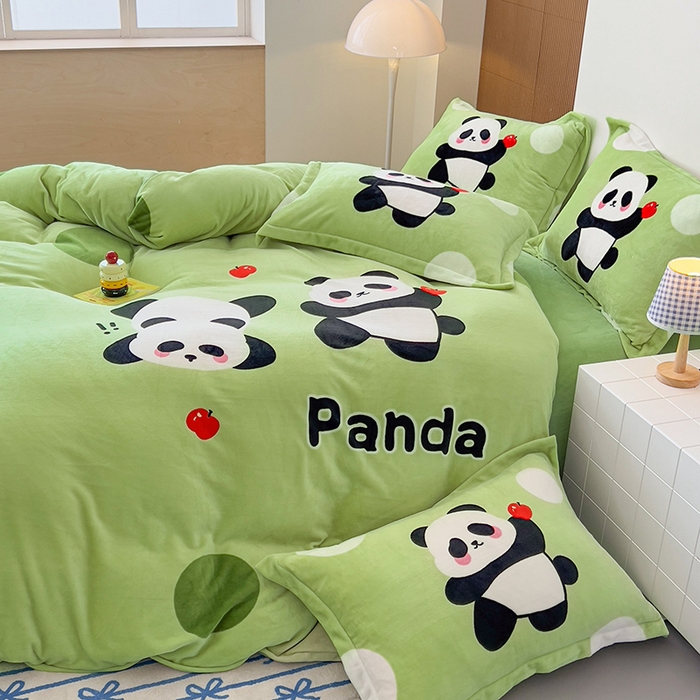 91家纺网 家纺一手货源 找家纺 慕晨 2025新款卡通可爱大版印花牛奶绒加厚保暖小清新四件套直播 熊猫乐园