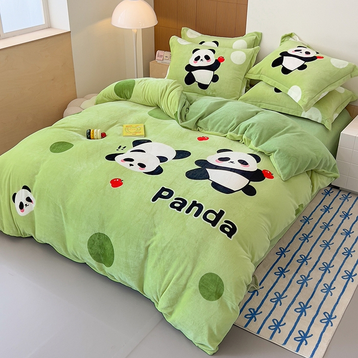 91家纺网 家纺一手货源 找家纺 慕晨 2025新款卡通可爱大版印花牛奶绒加厚保暖小清新四件套直播 熊猫乐园