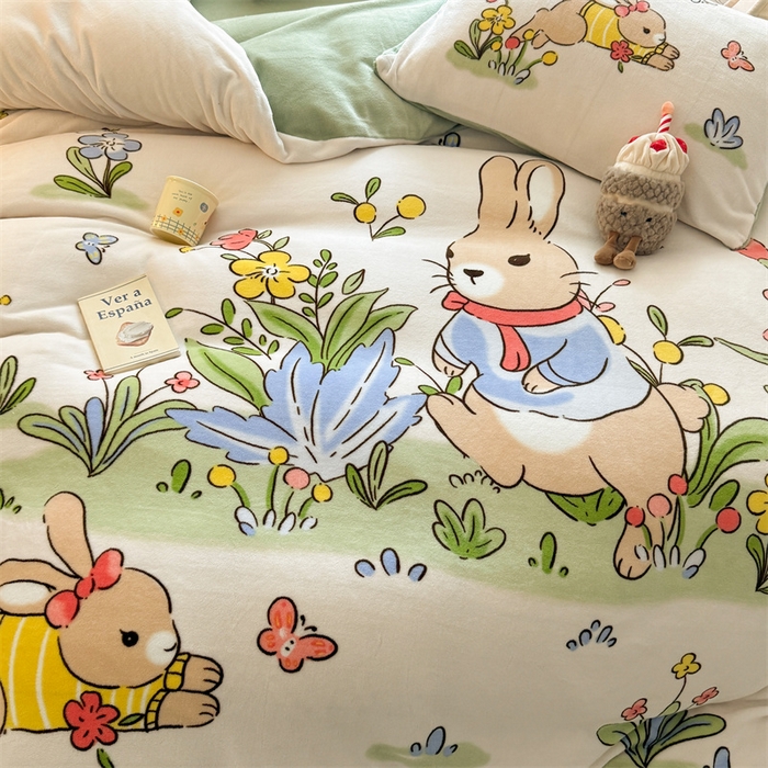 91家纺网 家纺一手货源 找家纺 慕晨 2025新款卡通可爱大版印花牛奶绒加厚保暖小清新四件套直播 悠闲生活