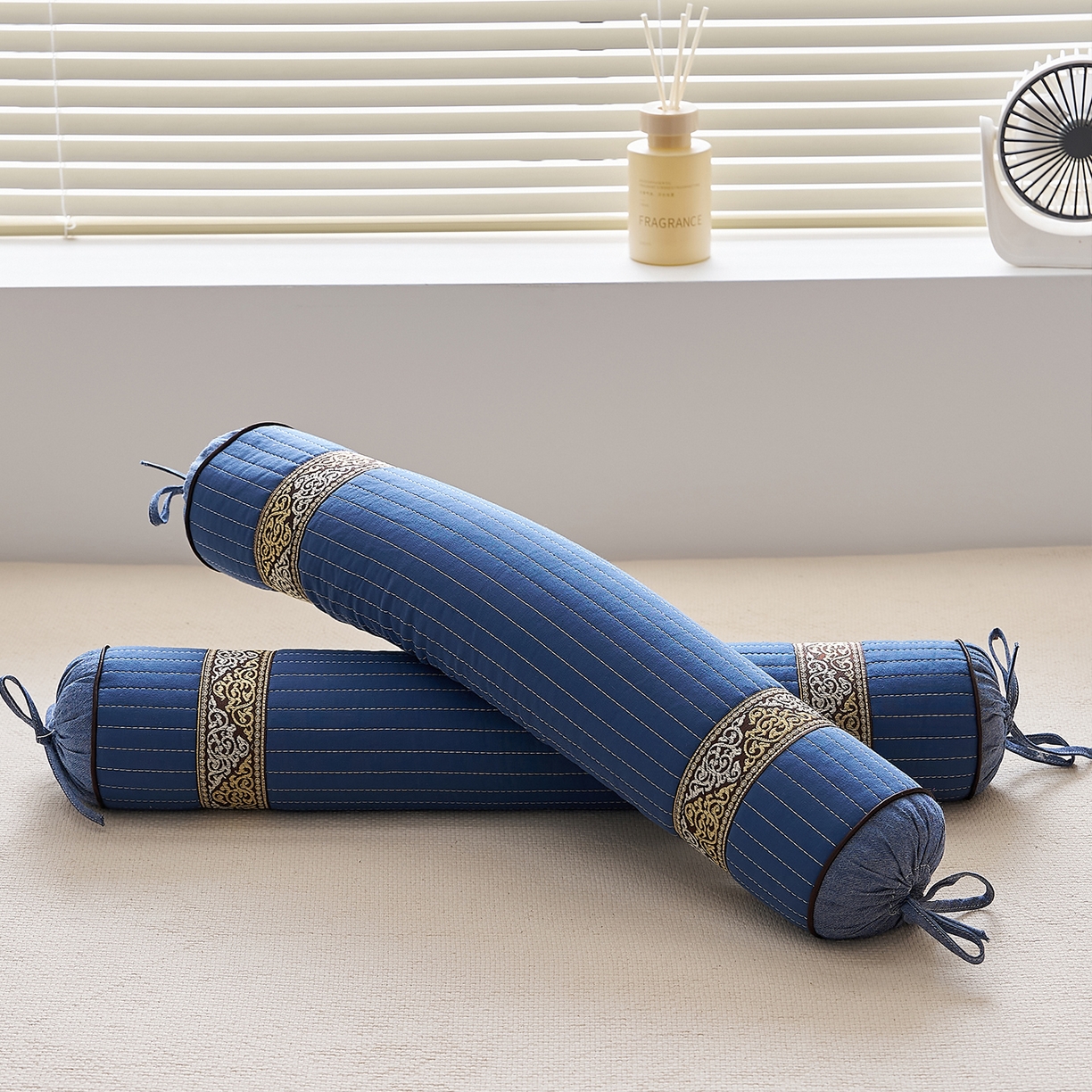 91家纺网 家纺一手货源 找家纺 乐可 2025新款砂洗圆柱枕 砂洗圆柱枕;蓝