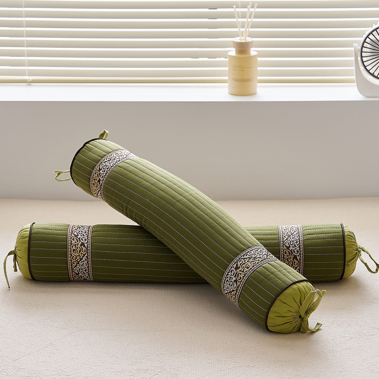 91家纺网 家纺一手货源 找家纺 乐可 2025新款砂洗圆柱枕 砂洗圆柱枕;绿