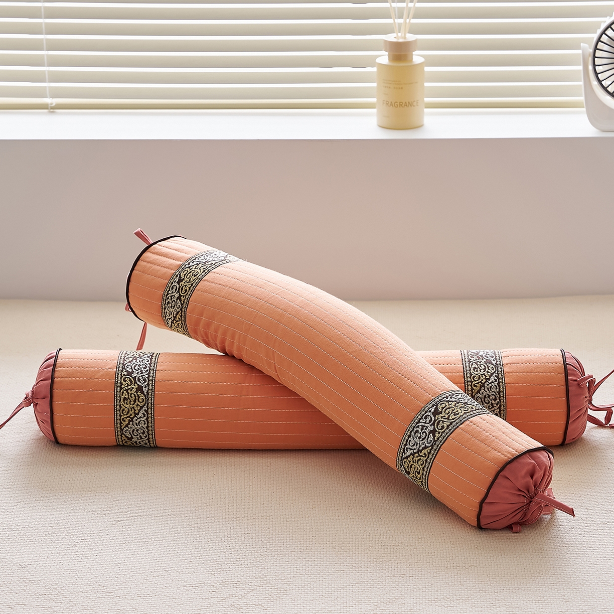 91家纺网 家纺一手货源 找家纺 乐可 2025新款砂洗圆柱枕 砂洗圆柱枕;桔