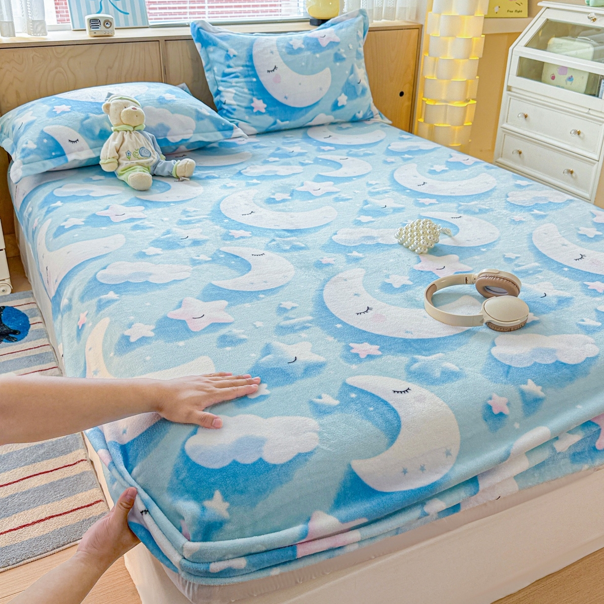 名兮家居 2025新款高克重印花牛奶绒单床笠床笠单件 星月传奇