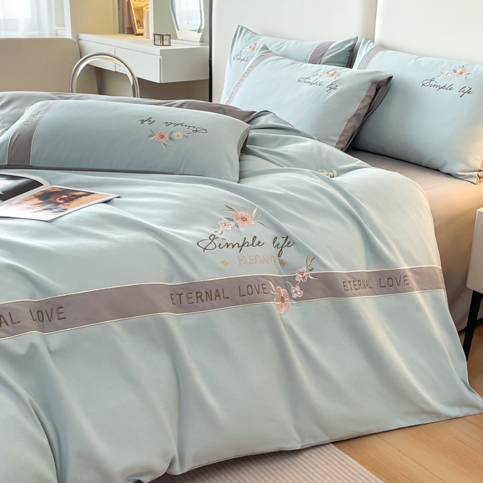 91家纺网 家纺一手货源 找家纺 桃园 新款纯棉全棉长绒棉磨毛不掉毛刺绣四件套高端礼盒-斯嘉丽 斯嘉丽-飘蓝