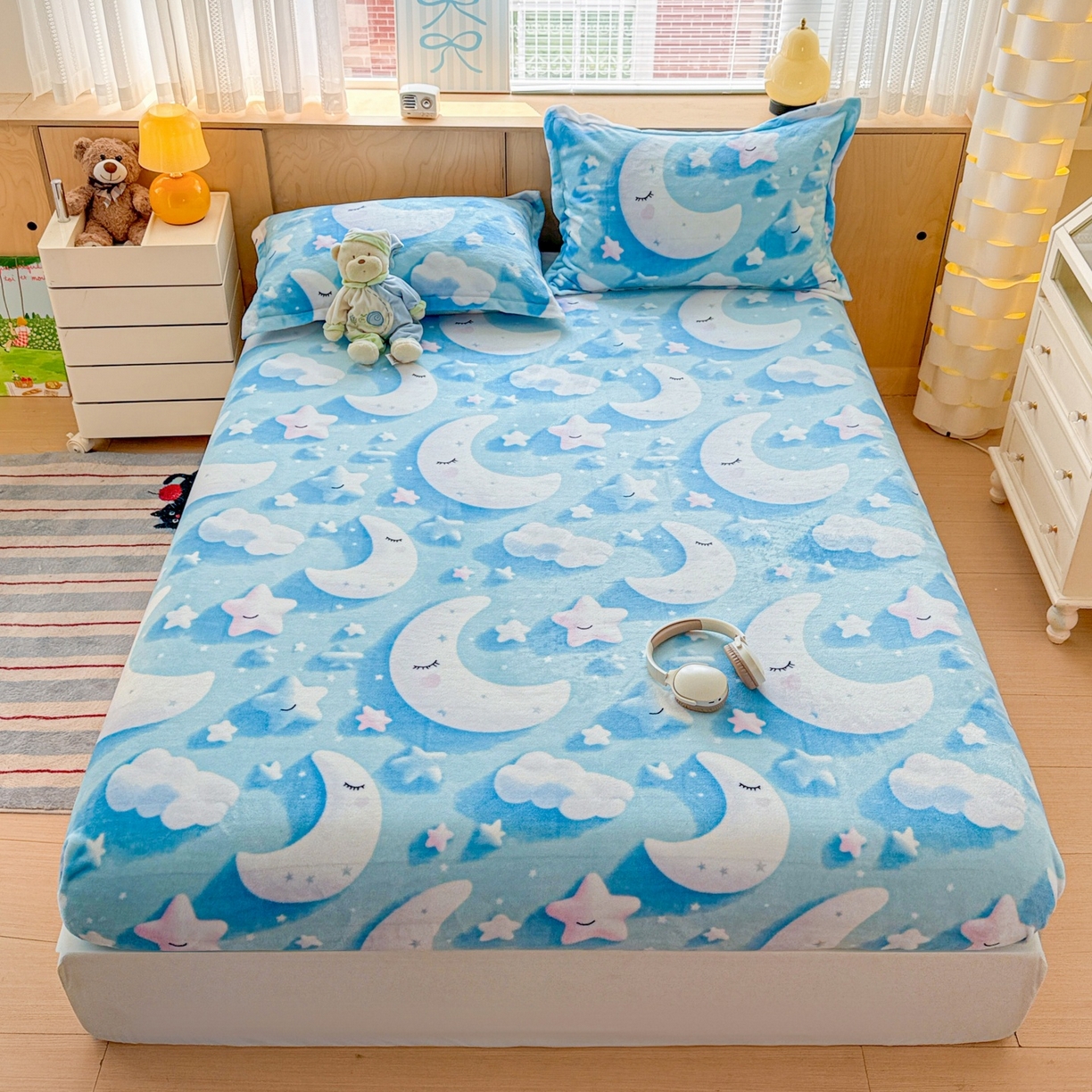 91家纺网 家纺一手货源 找家纺 名兮家居 2025新款高克重印花牛奶绒单床笠床笠单件 星月传奇