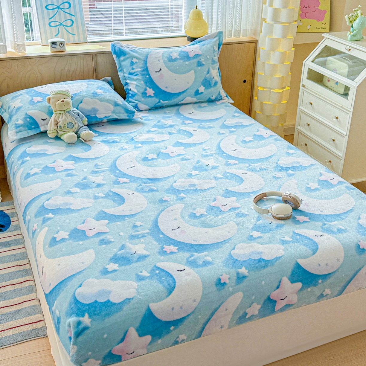 91家纺网 家纺一手货源 找家纺 名兮家居 2025新款高克重印花牛奶绒单床笠床笠单件 星月传奇