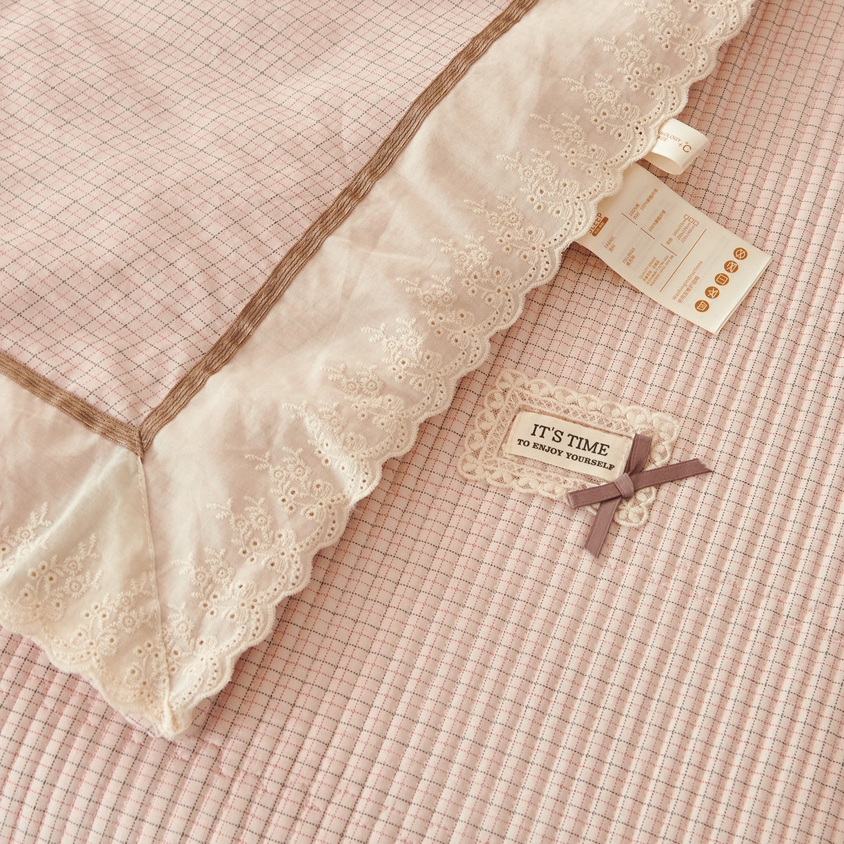 91家纺网 家纺一手货源 找家纺 优希家纺 2025新款米娅千金多功能春秋被四件套 粉色