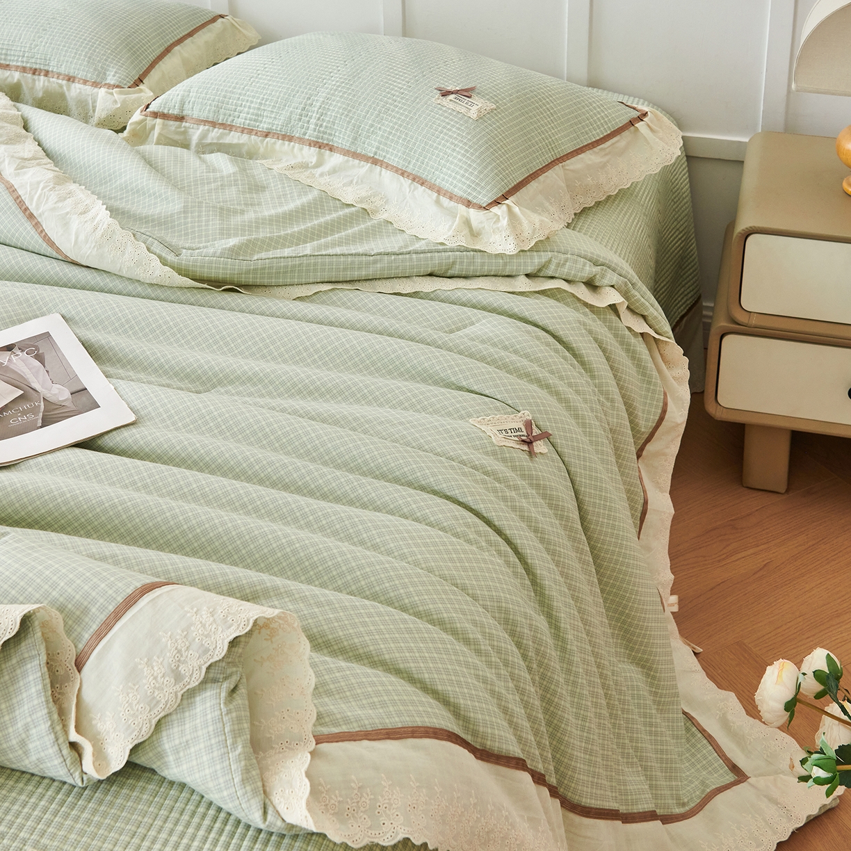 91家纺网 家纺一手货源 找家纺 优希家纺 2025新款米娅千金多功能春秋被四件套 绿色