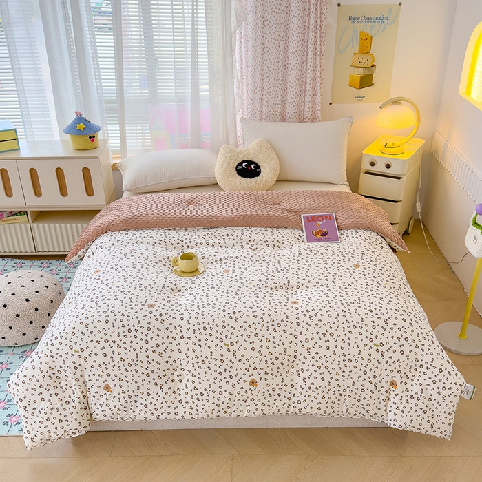 91家纺网 家纺一手货源 找家纺 （总）乐沐 2025新款A类水洗棉双层纱豆豆绒被芯