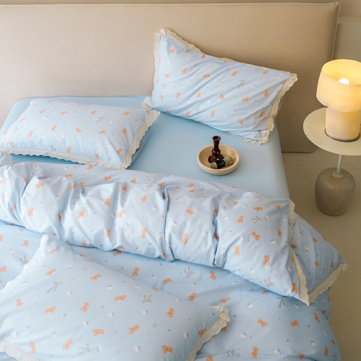 91家纺网 家纺一手货源 找家纺 （总）洺兰家居 2025年小清新全棉13372镂空花边小碎花ins风水洗棉四件套