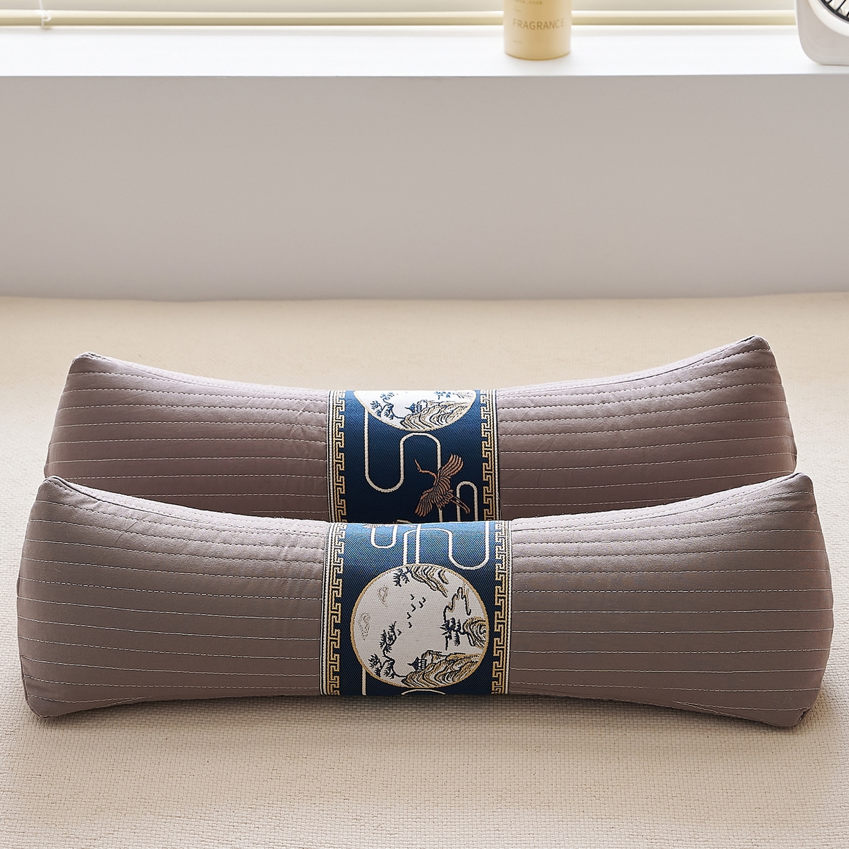 91家纺网 家纺一手货源 找家纺 乐可 2025新款砂洗三角枕 砂洗三角枕;灰