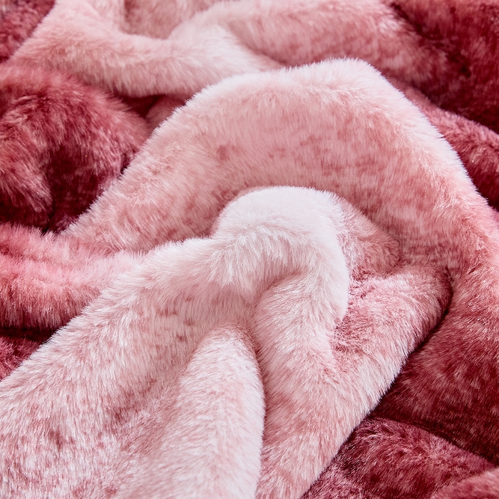 91家纺网 家纺一手货源 找家纺 （总）缘生活 2025新款仿兔毛渐变毛毯 渐变毛毯四季通用盖毯多功能毛毯家居备用毯