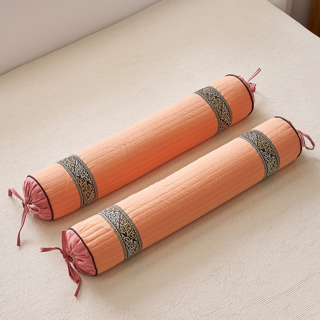 91家纺网 家纺一手货源 找家纺 （总）乐可 2025新款砂洗圆柱枕