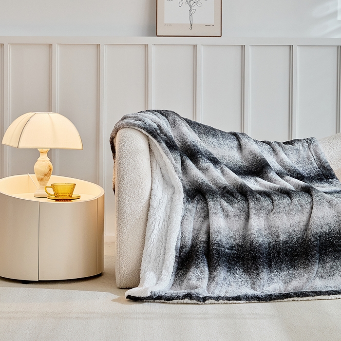 91家纺网 家纺一手货源 找家纺 缘生活 2025新款仿兔毛渐变毛毯 渐变毛毯四季通用盖毯多功能毛毯家居备用毯 渐变毛毯-黑色