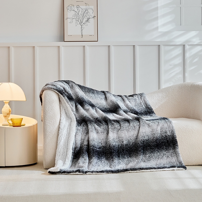 91家纺网 家纺一手货源 找家纺 缘生活 2025新款仿兔毛渐变毛毯 渐变毛毯四季通用盖毯多功能毛毯家居备用毯 渐变毛毯-黑色