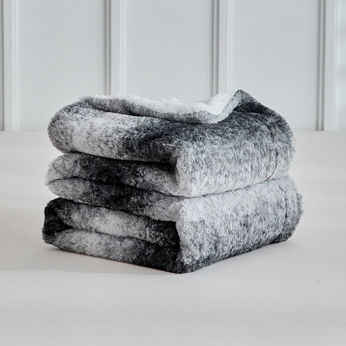 91家纺网 家纺一手货源 找家纺 缘生活 2025新款仿兔毛渐变毛毯 渐变毛毯四季通用盖毯多功能毛毯家居备用毯 渐变毛毯-黑色