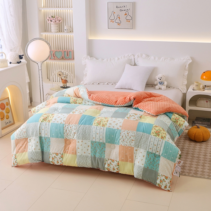 91家纺网 家纺一手货源 找家纺 乐沐 2025新款A类水洗棉双层纱豆豆绒被芯 卡西欧