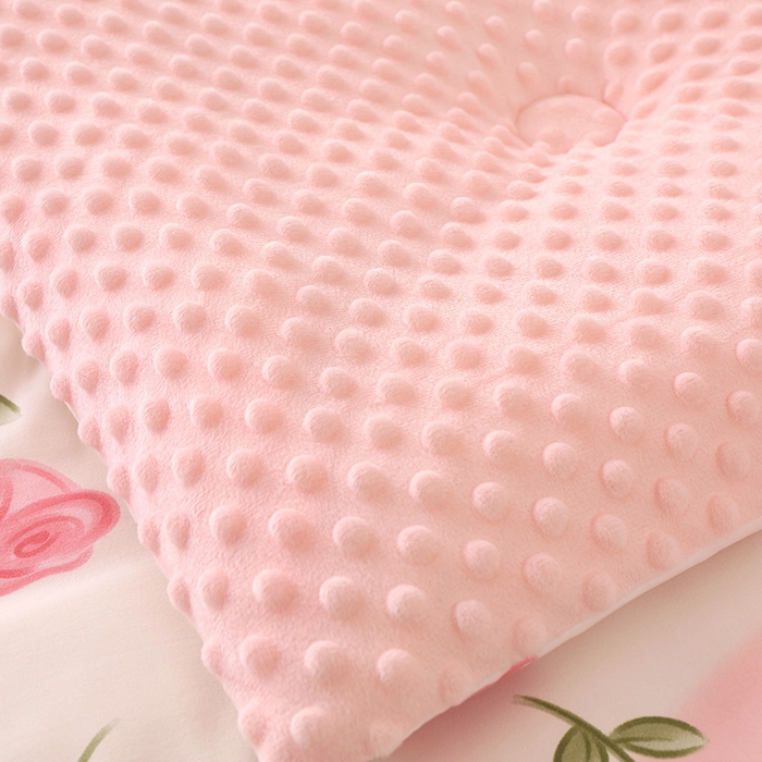 91家纺网 家纺一手货源 找家纺 乐沐 2025新款A类水洗棉双层纱豆豆绒被芯 玫瑰爱恋