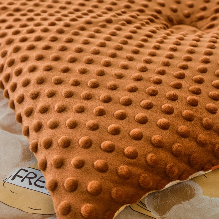 91家纺网 家纺一手货源 找家纺 乐沐 2025新款A类水洗棉双层纱豆豆绒被芯 熊熊乐园