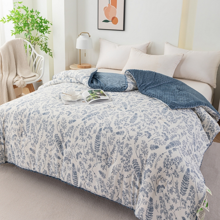 91家纺网 家纺一手货源 找家纺 乐沐 2025新款A类水洗棉双层纱豆豆绒被芯 叶语情深-蓝