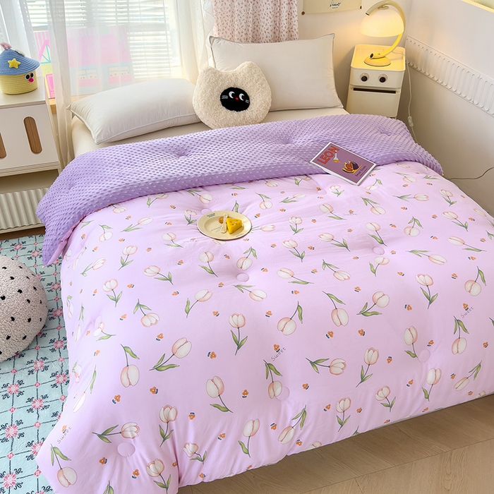 91家纺网 家纺一手货源 找家纺 乐沐 2025新款A类水洗棉双层纱豆豆绒被芯 郁金香花开