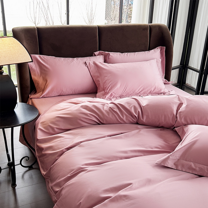 91家纺网 家纺一手货源 找家纺 栩裕纺织 2025新款长绒棉纯色四件套系列-邂逅 珊瑚红