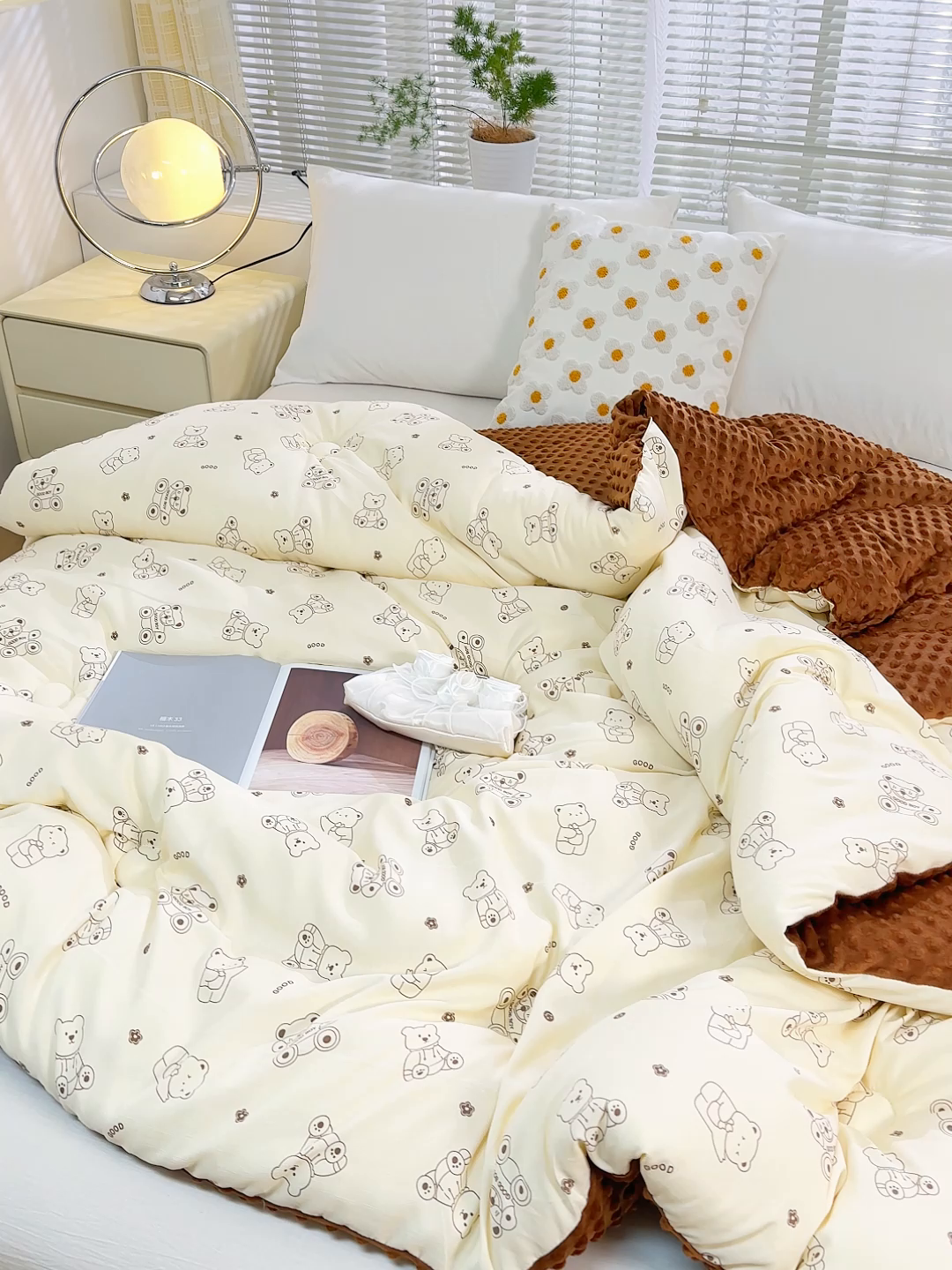 91家纺网 家纺一手货源 找家纺 乐沐 2025新款A类水洗棉双层纱豆豆绒被芯 小熊嘟嘟