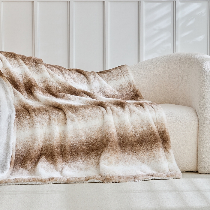 91家纺网 家纺一手货源 找家纺 缘生活 2025新款仿兔毛渐变毛毯 渐变毛毯四季通用盖毯多功能毛毯家居备用毯 渐变毛毯-卡其