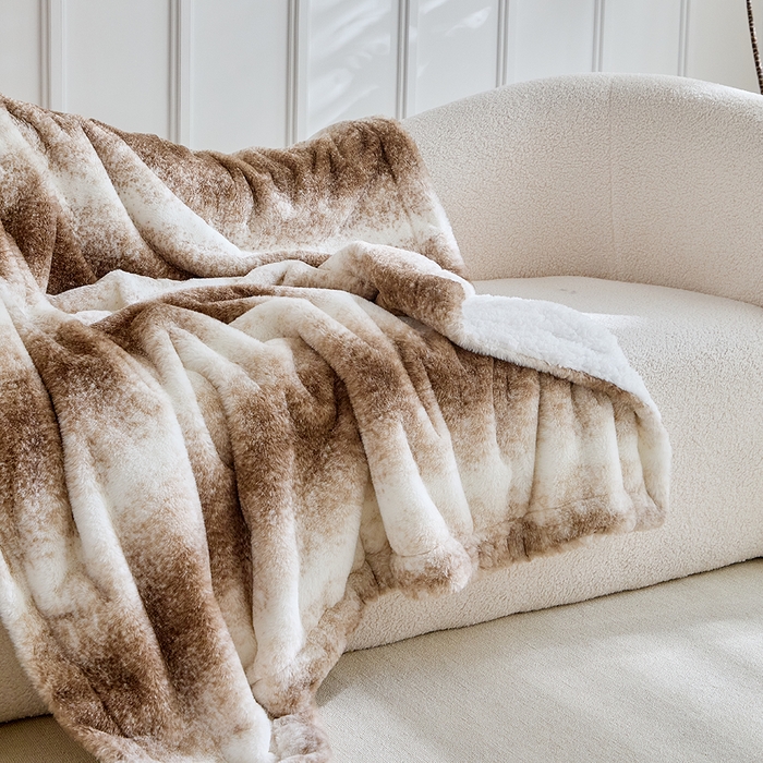 91家纺网 家纺一手货源 找家纺 缘生活 2025新款仿兔毛渐变毛毯 渐变毛毯四季通用盖毯多功能毛毯家居备用毯 渐变毛毯-卡其