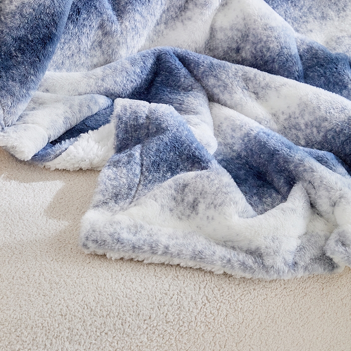 91家纺网 家纺一手货源 找家纺 缘生活 2025新款仿兔毛渐变毛毯 渐变毛毯四季通用盖毯多功能毛毯家居备用毯 渐变毛毯-蓝色