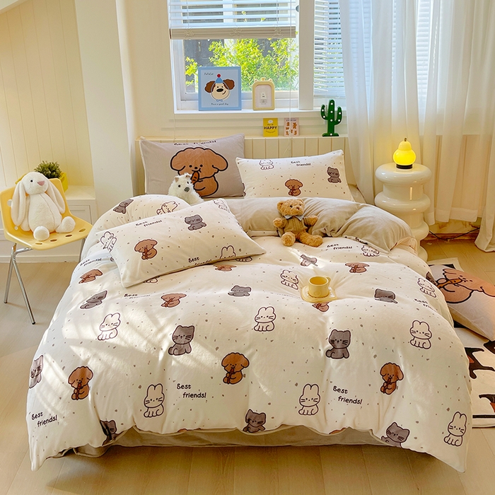 91家纺网 家纺一手货源 找家纺 葡萄家 2025新款高克重印花牛奶绒四件套萌系卡通 动物乐园