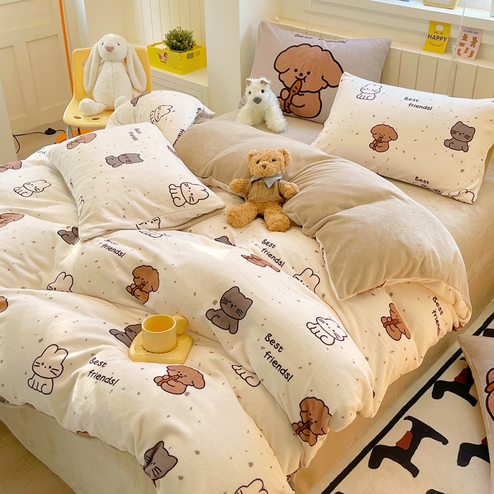 91家纺网 家纺一手货源 找家纺 葡萄家 2025新款高克重印花牛奶绒四件套萌系卡通 动物乐园