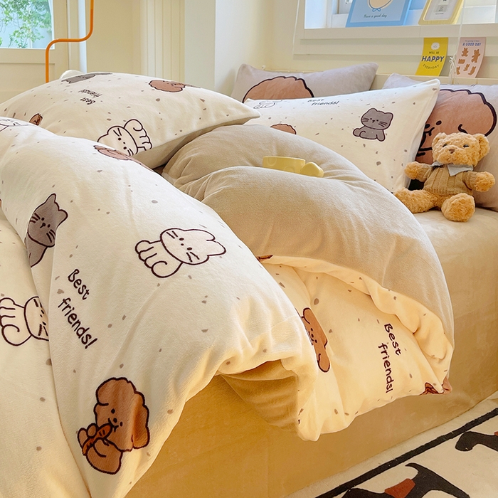 91家纺网 家纺一手货源 找家纺 葡萄家 2025新款高克重印花牛奶绒四件套萌系卡通 动物乐园