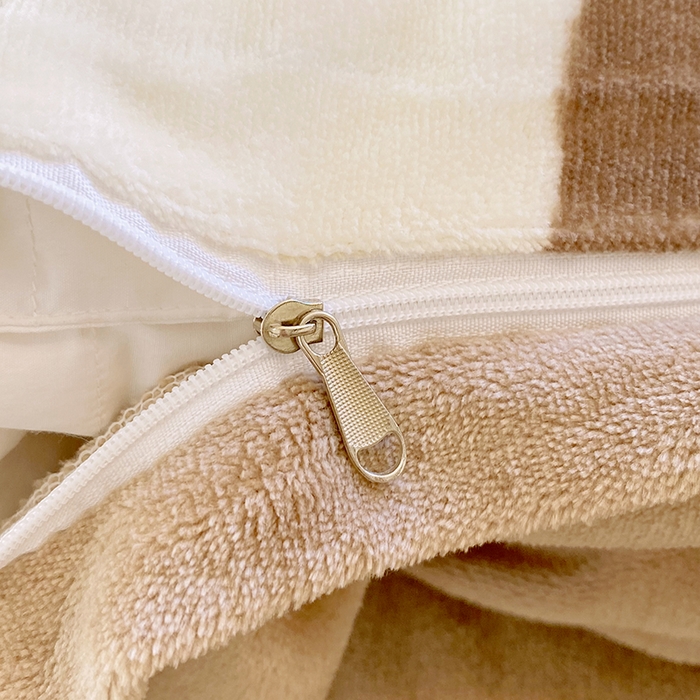 91家纺网 家纺一手货源 找家纺 葡萄家 2025新款高克重印花牛奶绒四件套萌系卡通 腊肠狗