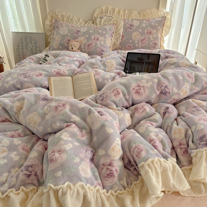 91家纺网 家纺一手货源 找家纺 六巷胡同 2025新款韩系博主慵懒风小碎花A类牛奶绒花边款四件套 压花边-微醺岛屿