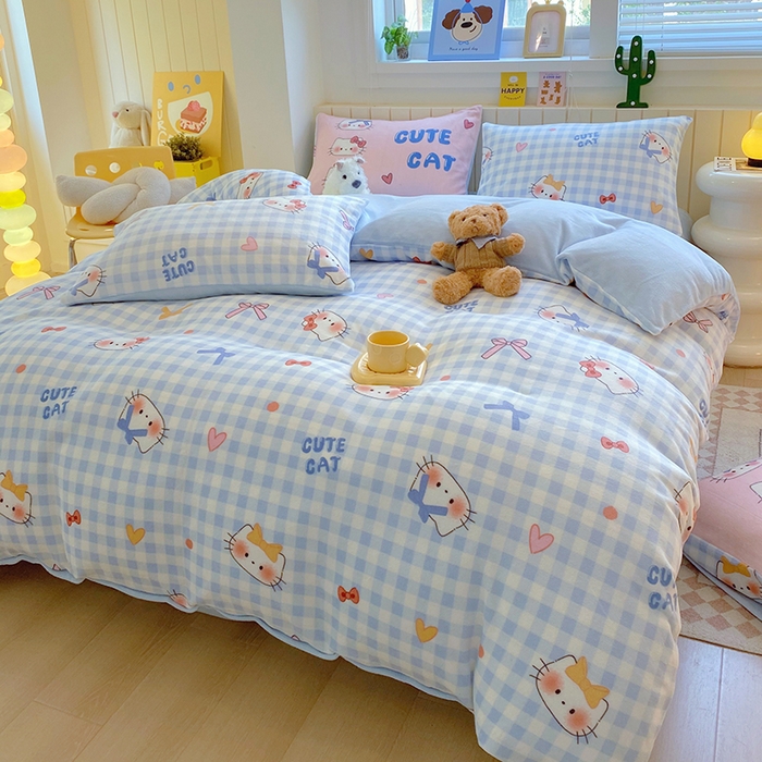 91家纺网 家纺一手货源 找家纺 葡萄家 2025新款高克重印花牛奶绒四件套萌系卡通 蓝格猫猫