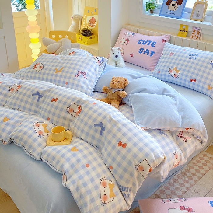 91家纺网 家纺一手货源 找家纺 葡萄家 2025新款高克重印花牛奶绒四件套萌系卡通 蓝格猫猫