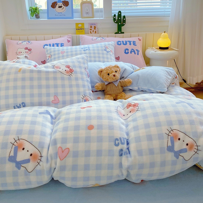 91家纺网 家纺一手货源 找家纺 葡萄家 2025新款高克重印花牛奶绒四件套萌系卡通 蓝格猫猫