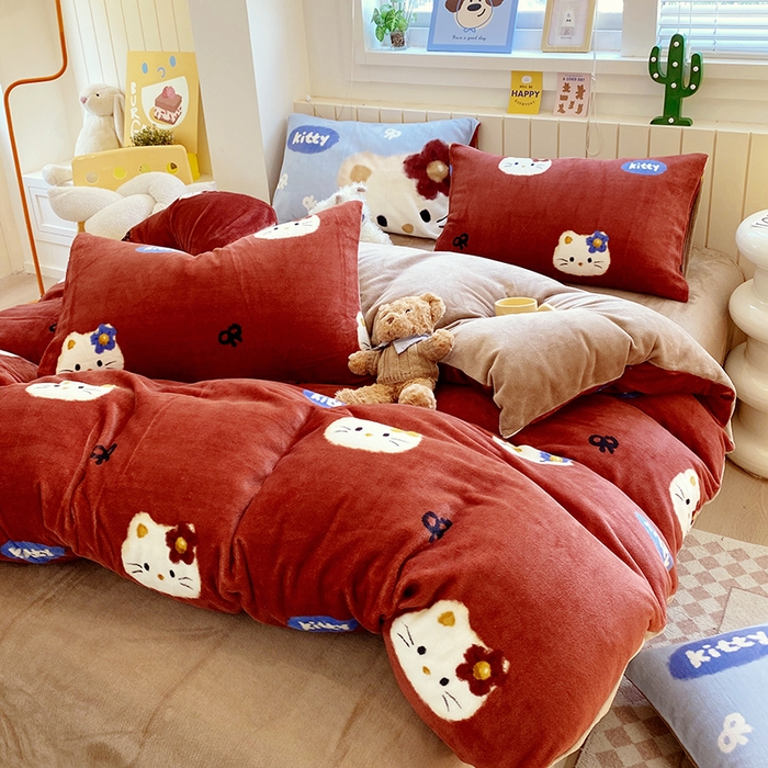 91家纺网 家纺一手货源 找家纺 葡萄家 2025新款高克重印花牛奶绒四件套萌系卡通 猫千金红