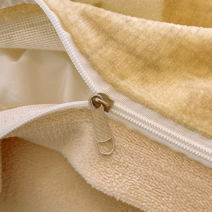 91家纺网 家纺一手货源 找家纺 葡萄家 2025新款高克重印花牛奶绒四件套萌系卡通 泡芙狗