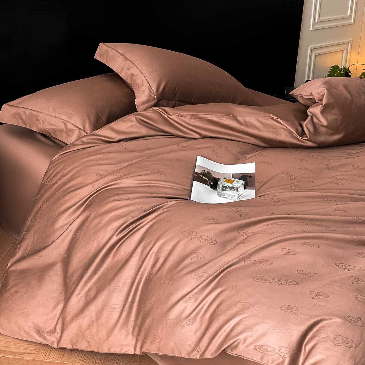 91家纺网 家纺一手货源 找家纺 （总）群鹿家访 25年新款长绒棉简约款四件套