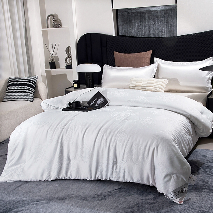 91家纺网 家纺一手货源 找家纺 前程家纺 2025新款贡缎提花被被子被芯-富贵花 富贵花-玛瑙白