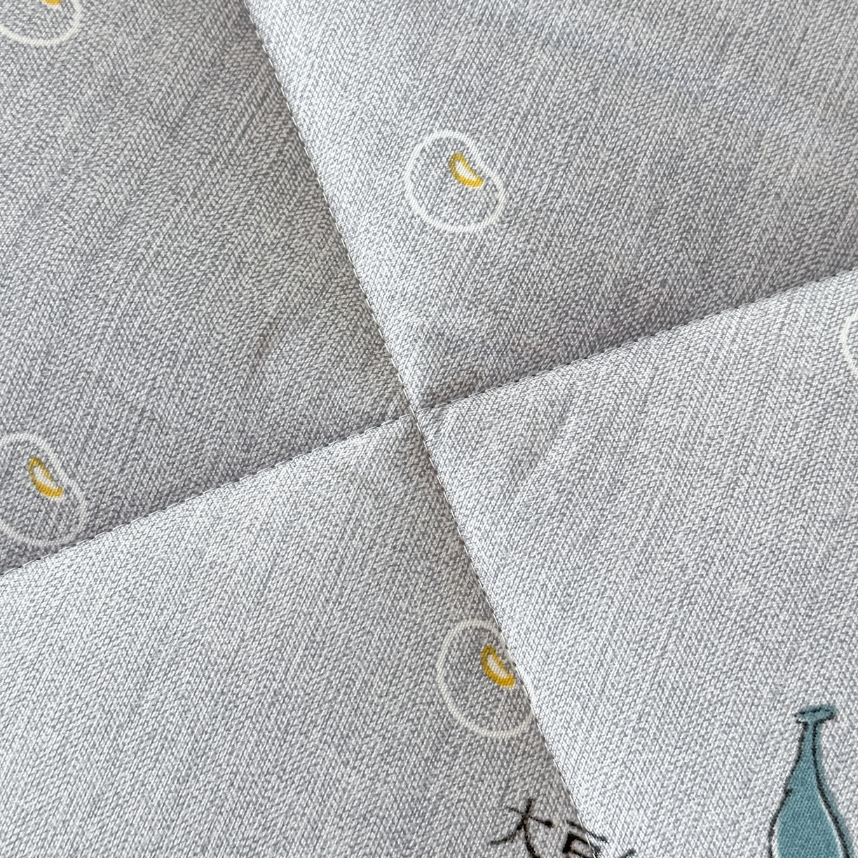 91家纺网 家纺一手货源 找家纺 好欣怡家纺 2026新款洛卡棉冬被学生被四季被仿棉被芯 灰色大豆