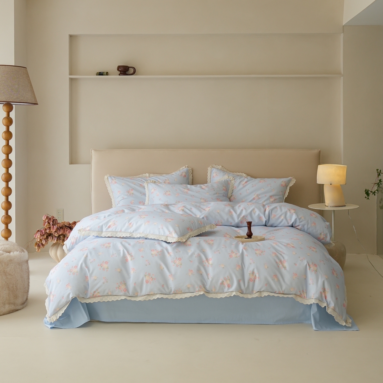 91家纺网 家纺一手货源 找家纺 洺兰家居 2025年小清新全棉13372镂空花边小碎花ins风水洗棉四件套 豆蔻 蓝