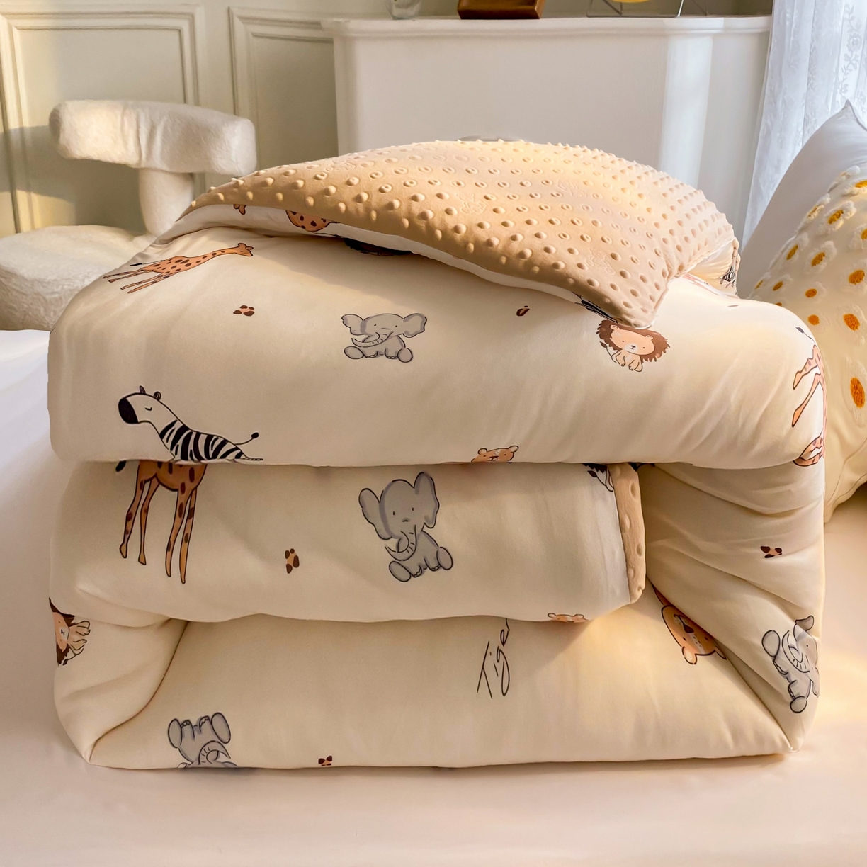 91家纺网 家纺一手货源 找家纺 （总）小叮当家纺仓储工厂店 2025年新款A类母婴级宝宝被子豆豆绒牛奶针织棉被子儿童被子豆豆被大豆被春秋