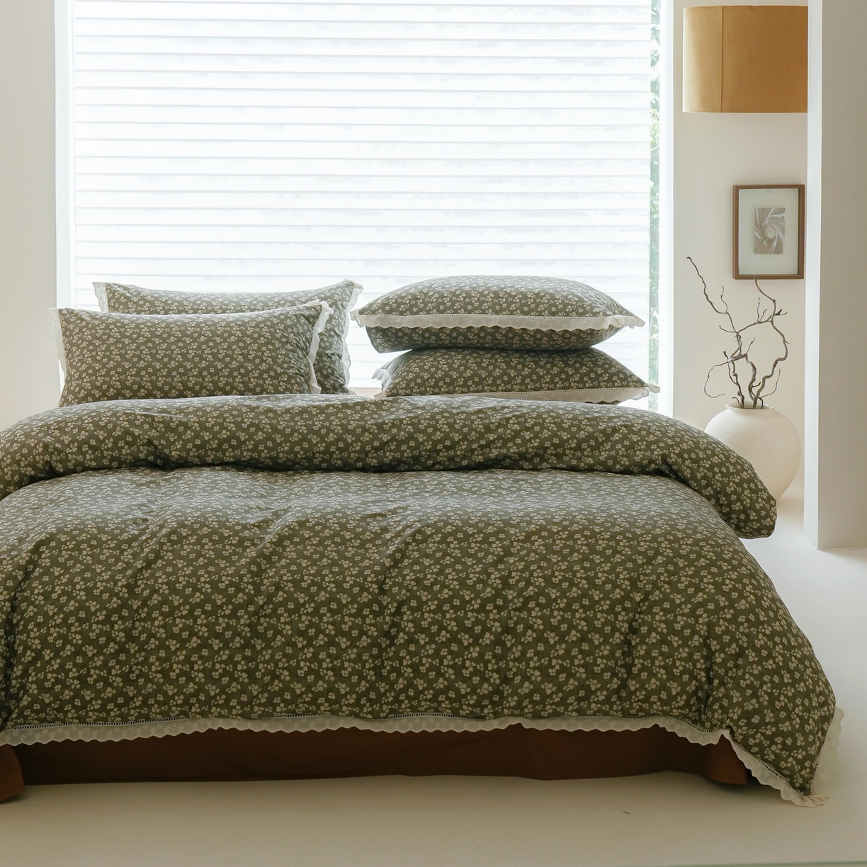 91家纺网 家纺一手货源 找家纺 洺兰家居 2025年小清新全棉13372镂空花边小碎花ins风水洗棉四件套 芳菲