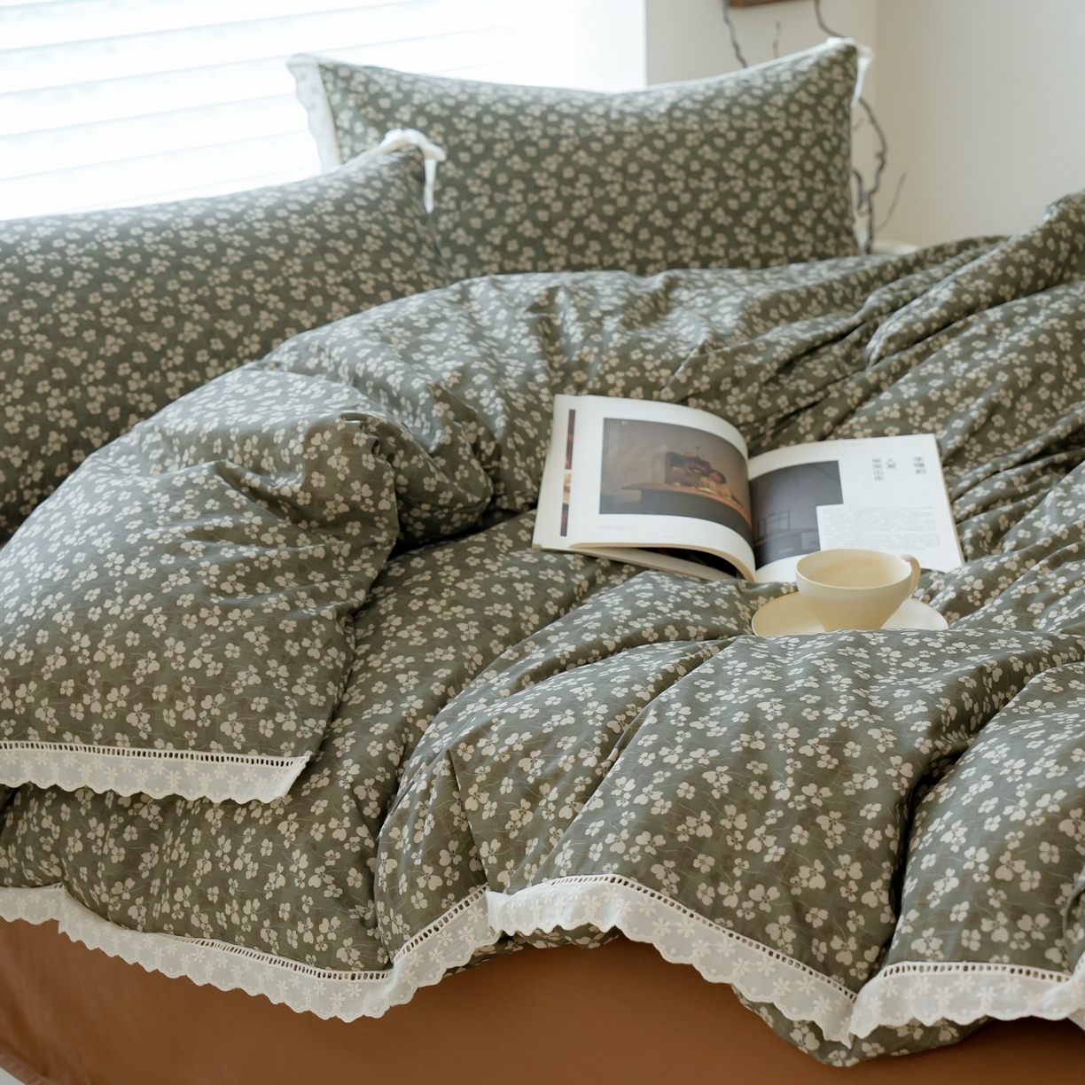 91家纺网 家纺一手货源 找家纺 洺兰家居 2025年小清新全棉13372镂空花边小碎花ins风水洗棉四件套 芳菲