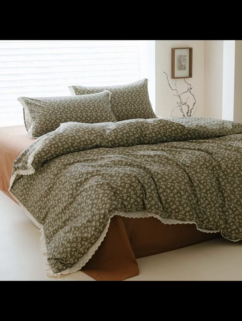 91家纺网 家纺一手货源 找家纺 洺兰家居 2025年小清新全棉13372镂空花边小碎花ins风水洗棉四件套 芳菲