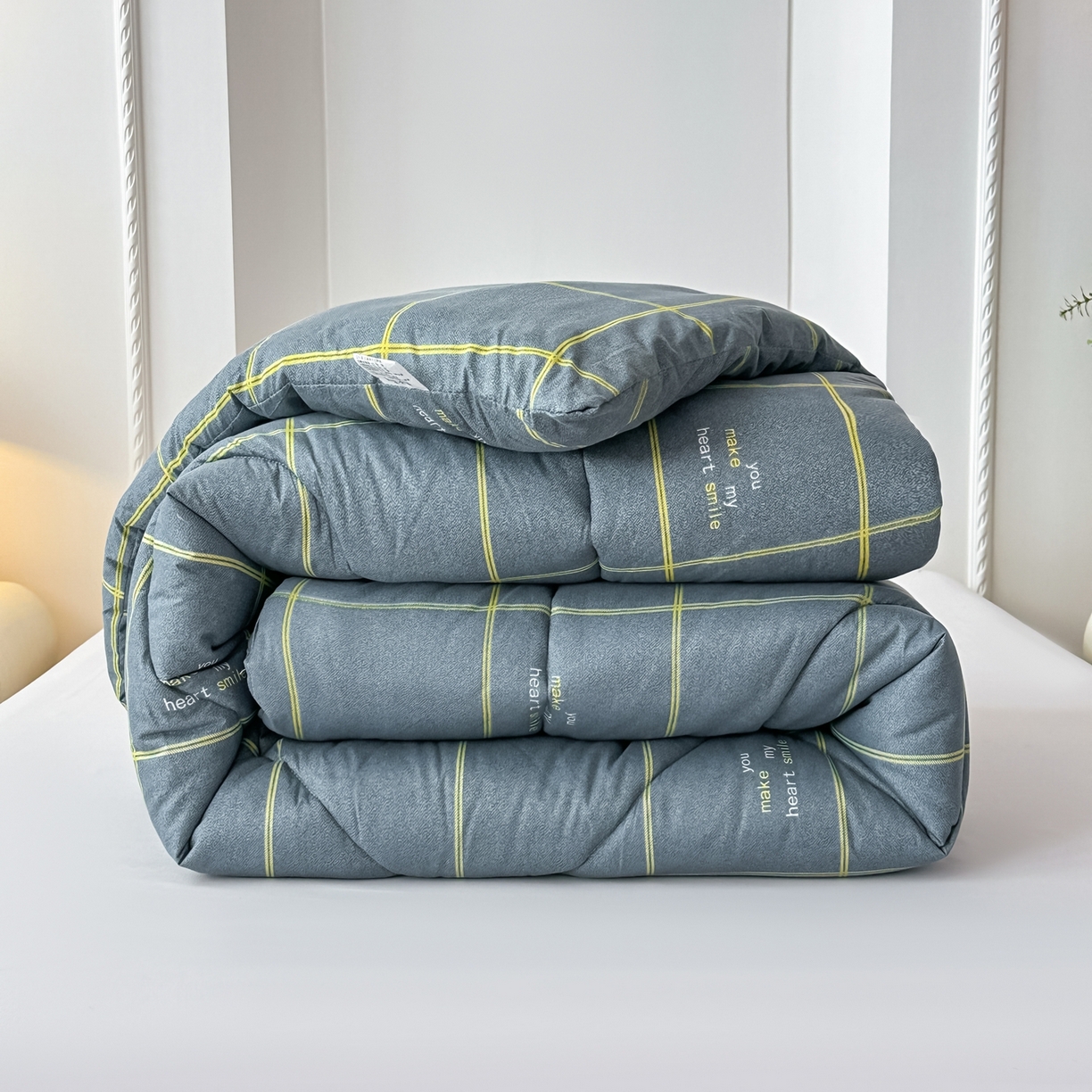 91家纺网 家纺一手货源 找家纺 好欣怡家纺 2025新款洛卡棉冬被学生被四季被仿棉被芯 蓝色格子