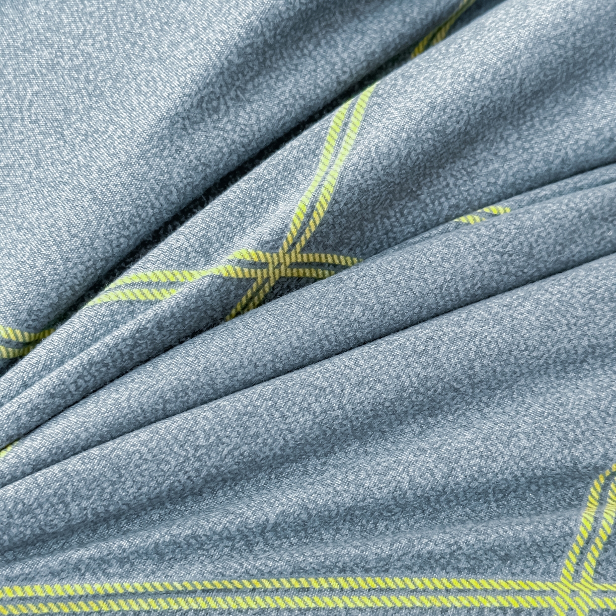 91家纺网 家纺一手货源 找家纺 好欣怡家纺 2025新款洛卡棉冬被学生被四季被仿棉被芯 蓝色格子